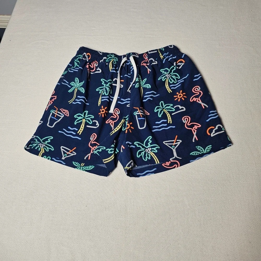 Chubbies Mens Swim Trunks Navy Neon Flamingo Palm Tree Cocktail Shorts Medium